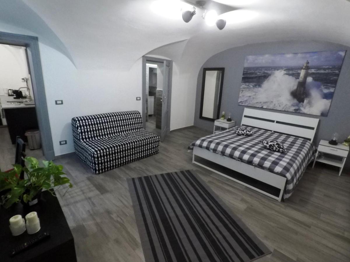 דירות קטאניה B&W Loft מראה חיצוני תמונה
